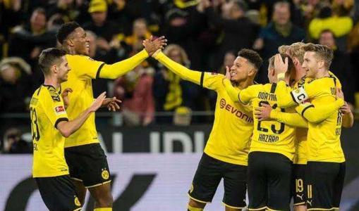  多特蒙德主场大胜霍芬海姆，德甲青春风暴席卷赛场